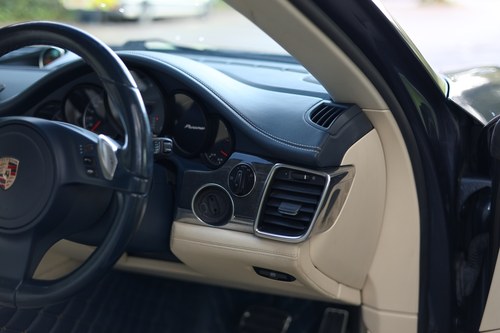 2010 Porsche Panamera V8S Te koop (foto 166 van 312)