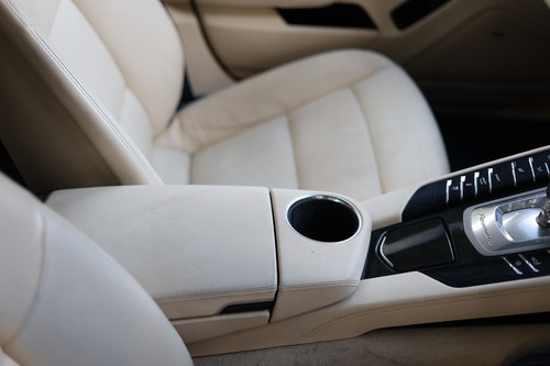 2010 Porsche Panamera V8S Te koop (foto 178 van 312)