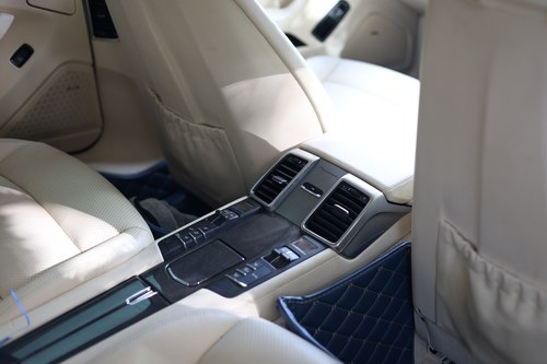 2010 Porsche Panamera V8S Te koop (foto 188 van 312)