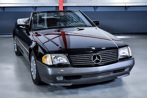 1995 Mercedes-Benz R129 SL320 Convertible 3.2L I6 In vendita (immagine 4 di 137)