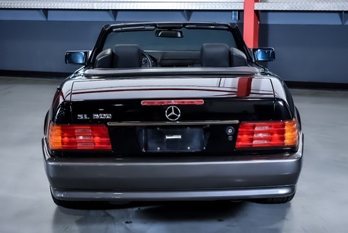 1995 Mercedes-Benz R129 SL320 Convertible 3.2L I6 In vendita (immagine 14 di 137)