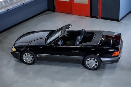 1995 Mercedes-Benz R129 SL320 Convertible 3.2L I6 In vendita (immagine 25 di 137)