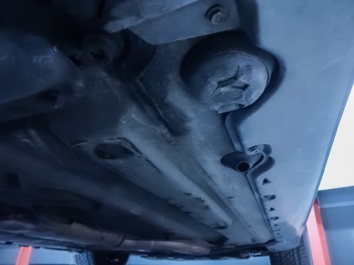 1995 Mercedes-Benz R129 SL320 Convertible 3.2L I6 In vendita (immagine 109 di 137)