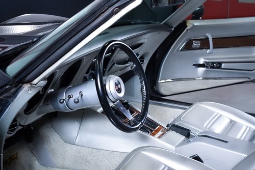 1975 Chevrolet Corvette C3 Stingray Targa 350CI V8 In vendita (immagine 32 di 100)