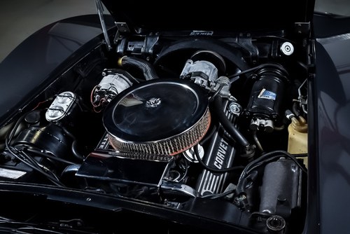 1975 Chevrolet Corvette C3 Stingray Targa 350CI V8 In vendita (immagine 82 di 100)