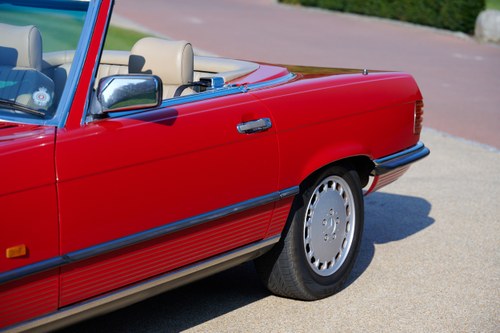 1989 Mercedes-Benz 300SL (R107) à vendre (picture 98 of 194)