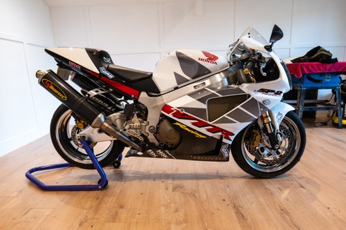 2004 Honda VTR1000 SP2 In vendita (immagine 2 di 142)