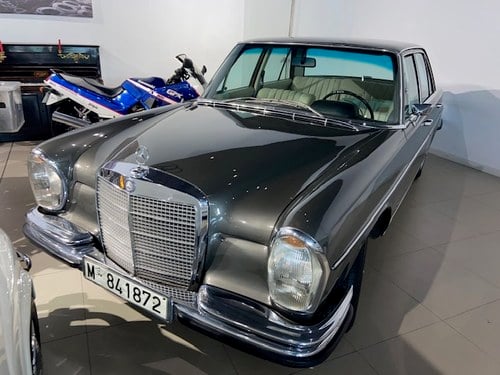1970 Mercedes-Benz 280S W108 Te koop (foto 26 van 46)