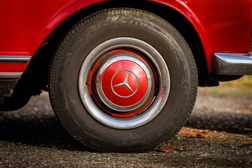 1965 Mercedes-Benz 230SL (W113) à vendre (picture 37 of 162)