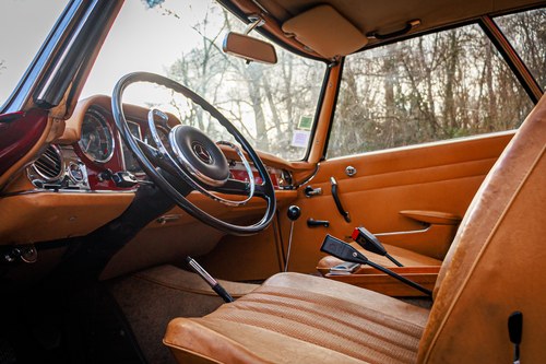 1965 Mercedes-Benz 230SL (W113) à vendre (picture 49 of 162)