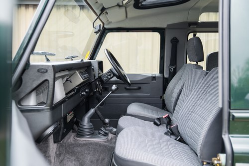 1996 Land Rover Defender 90 TDI County SW For Sale (picture 12 of 63)