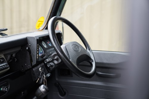 1996 Land Rover Defender 90 TDI County SW For Sale (picture 14 of 63)