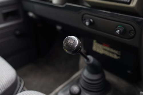 1996 Land Rover Defender 90 TDI County SW For Sale (picture 28 of 63)