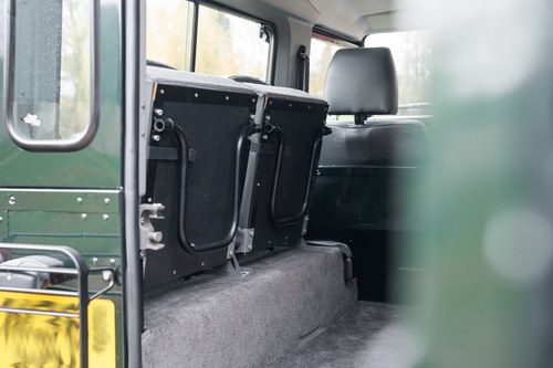 1996 Land Rover Defender 90 TDI County SW For Sale (picture 29 of 63)