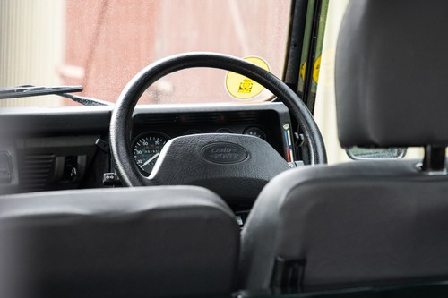 1996 Land Rover Defender 90 TDI County SW For Sale (picture 30 of 63)