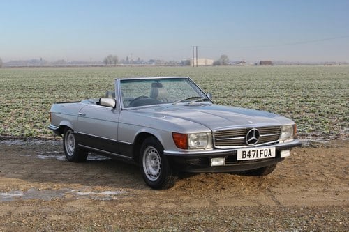 1985 Mercedes-Benz 500 SL R107 For Sale (picture 7 of 130)