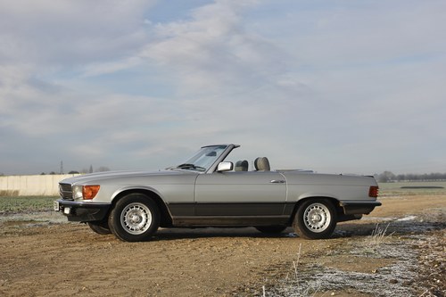 1985 Mercedes-Benz 500 SL R107 For Sale (picture 9 of 130)