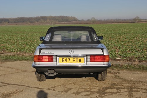 1985 Mercedes-Benz 500 SL R107 For Sale (picture 23 of 130)
