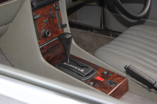 1985 Mercedes-Benz 500 SL R107 For Sale (picture 71 of 130)