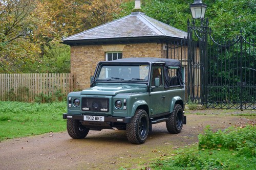 2012 Land Rover Defender 90 Convertible by Twisted In vendita (immagine 7 di 150)