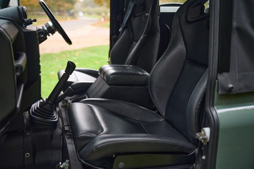 2012 Land Rover Defender 90 Convertible by Twisted In vendita (immagine 33 di 150)