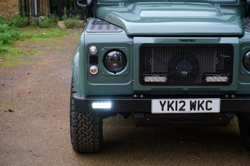 2012 Land Rover Defender 90 Convertible by Twisted In vendita (immagine 86 di 150)