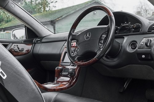 2001 Mercedes-Benz C215 CL600 V12 à venda (imagem 15 de 372)