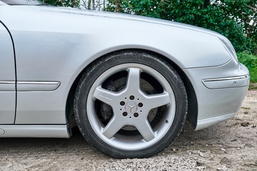 2001 Mercedes-Benz C215 CL600 V12 à venda (imagem 9 de 372)