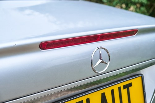 2001 Mercedes-Benz C215 CL600 V12 à venda (imagem 233 de 372)