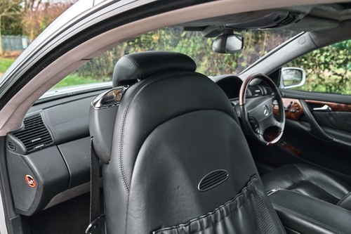2001 Mercedes-Benz C215 CL600 V12 à venda (imagem 33 de 372)