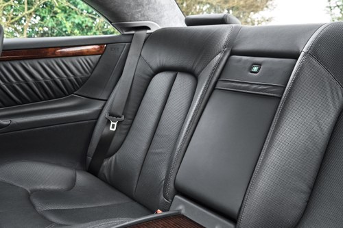 2001 Mercedes-Benz C215 CL600 V12 à venda (imagem 42 de 372)