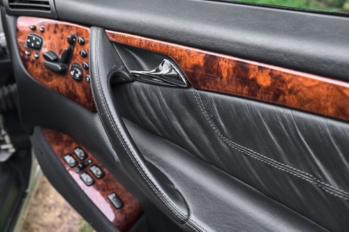 2001 Mercedes-Benz C215 CL600 V12 à venda (imagem 97 de 372)