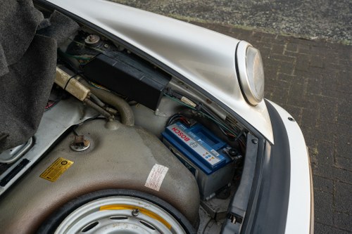 1982 Porsche 911 SC Te koop (foto 86 van 214)