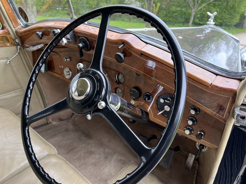 1938 Rolls-Royce Phantom III Limousine by H J Mulliner à venda (imagem 5 de 162)