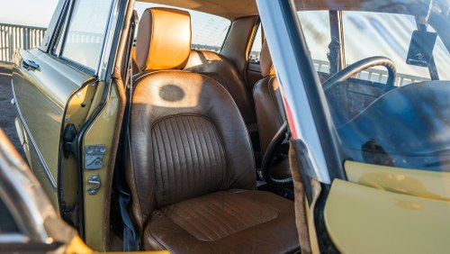 1973 Rover P6 3500 Auto For Sale (picture 45 of 142)