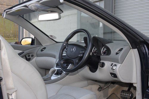 2003 Mercedes Benz SL55 AMG (R230) till salu (bild 37 av 115)