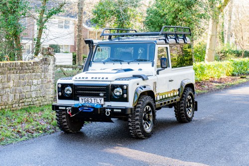 2013 Land Rover Defender 90TD Centurion Arctic Edition Number 1 In vendita (immagine 5 di 94)