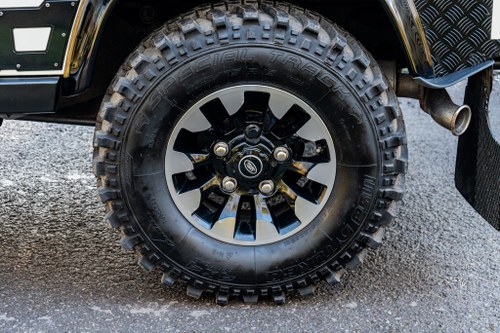 2013 Land Rover Defender 90TD Centurion Arctic Edition Number 1 In vendita (immagine 19 di 94)