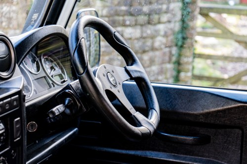 2013 Land Rover Defender 90TD Centurion Arctic Edition Number 1 In vendita (immagine 23 di 94)