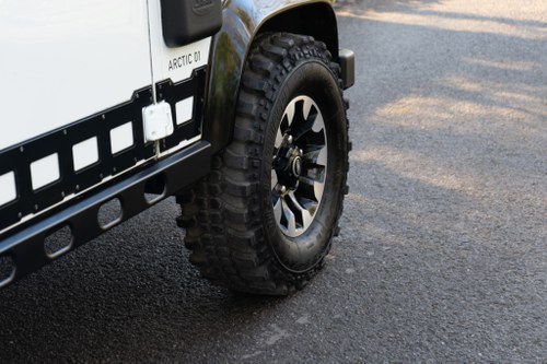 2013 Land Rover Defender 90TD Centurion Arctic Edition Number 1 In vendita (immagine 73 di 94)