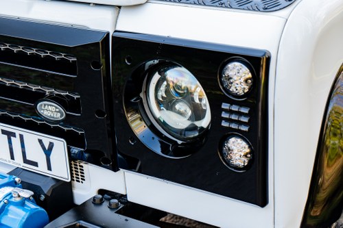 2013 Land Rover Defender 90TD Centurion Arctic Edition Number 1 In vendita (immagine 45 di 94)