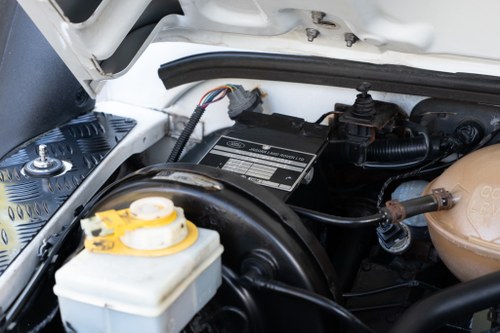 2013 Land Rover Defender 90TD Centurion Arctic Edition Number 1 In vendita (immagine 90 di 94)