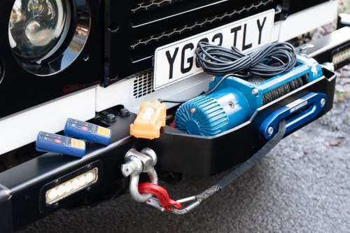 2013 Land Rover Defender 90TD Centurion Arctic Edition Number 1 In vendita (immagine 50 di 94)