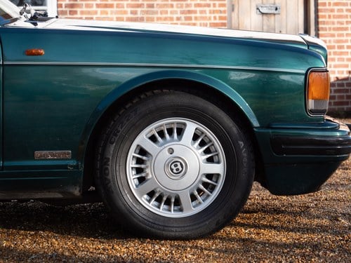 1995 Bentley Brooklands LPT For Sale (picture 13 of 350)