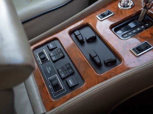 1995 Bentley Brooklands LPT For Sale (picture 36 of 350)