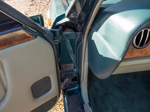 1995 Bentley Brooklands LPT For Sale (picture 89 of 350)