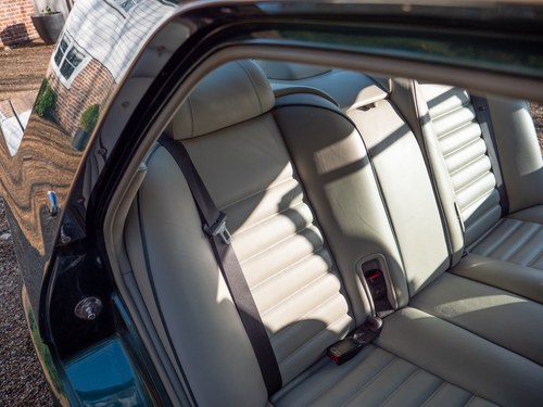 1995 Bentley Brooklands LPT For Sale (picture 94 of 350)
