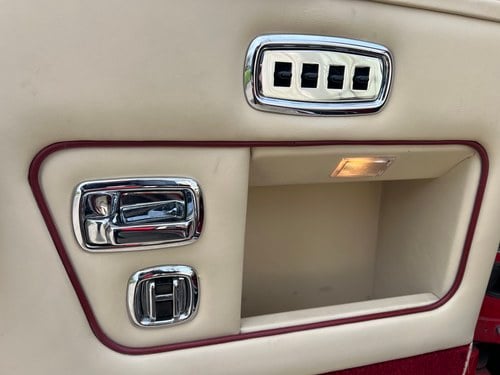 1988 Rolls-Royce Corniche II Convertible For Sale (picture 39 of 131)