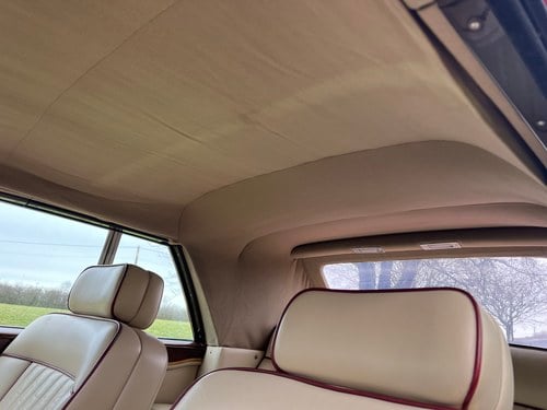 1988 Rolls-Royce Corniche II Convertible For Sale (picture 59 of 131)