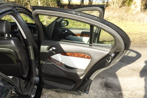 2007 Jaguar S-Type R zum Verkauf (Bild 46 von 177)